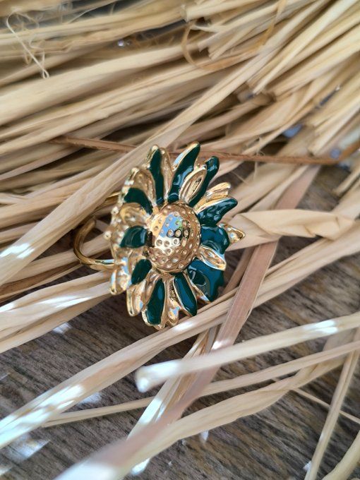 Bague Fleur verte et dorée