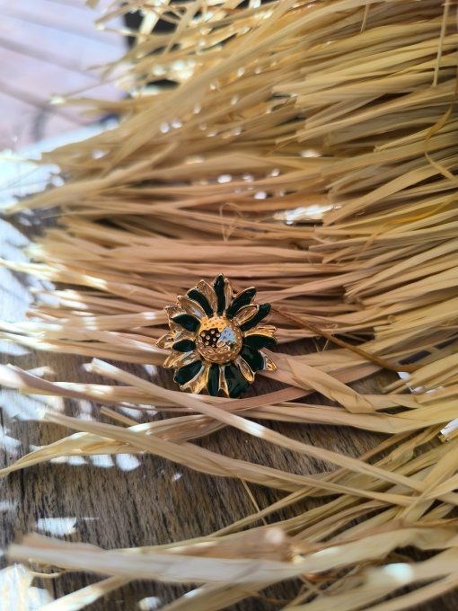 Bague Fleur verte et dorée